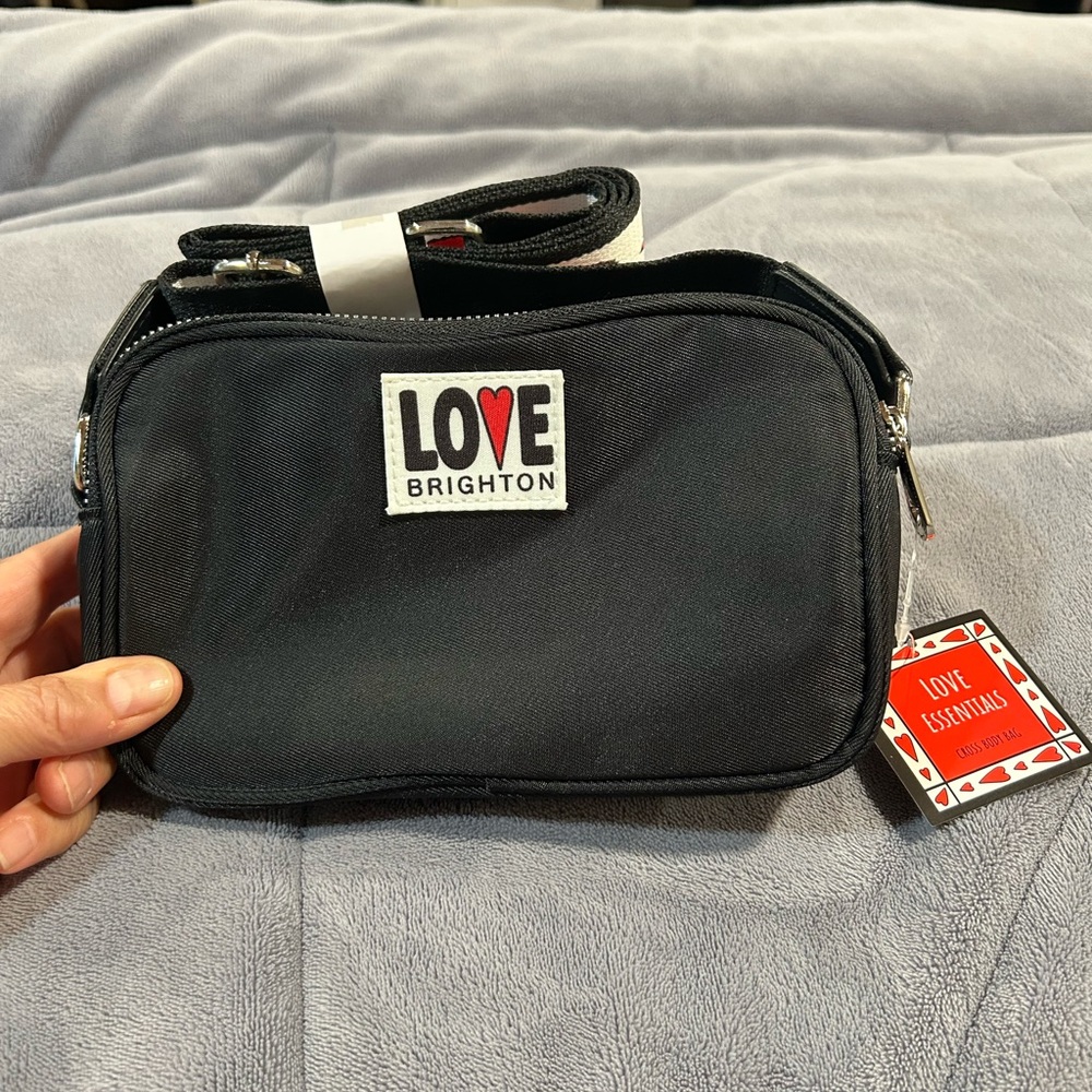 BRAND NEW BRIGHTON CROSS BODY BAG WITH TAGS it has 2 zippered pockets